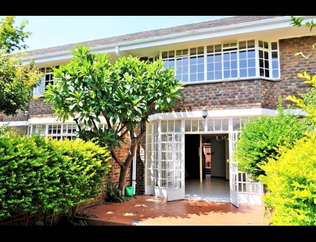 2 BEDROOM DUPLEX RENTED IN WATERKLOOF GLEN